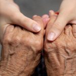 Quelles garanties santé privilégier pour les personnes âgées ?